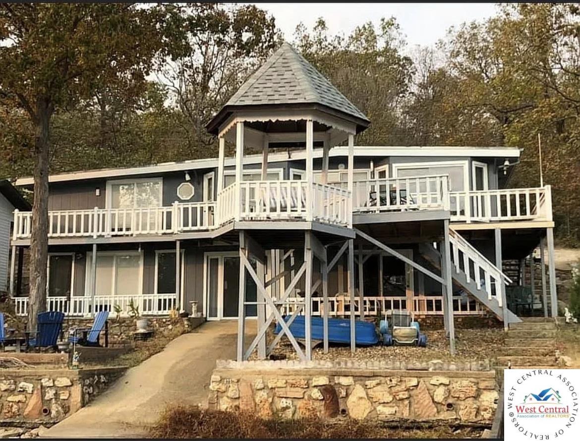 listing main picture