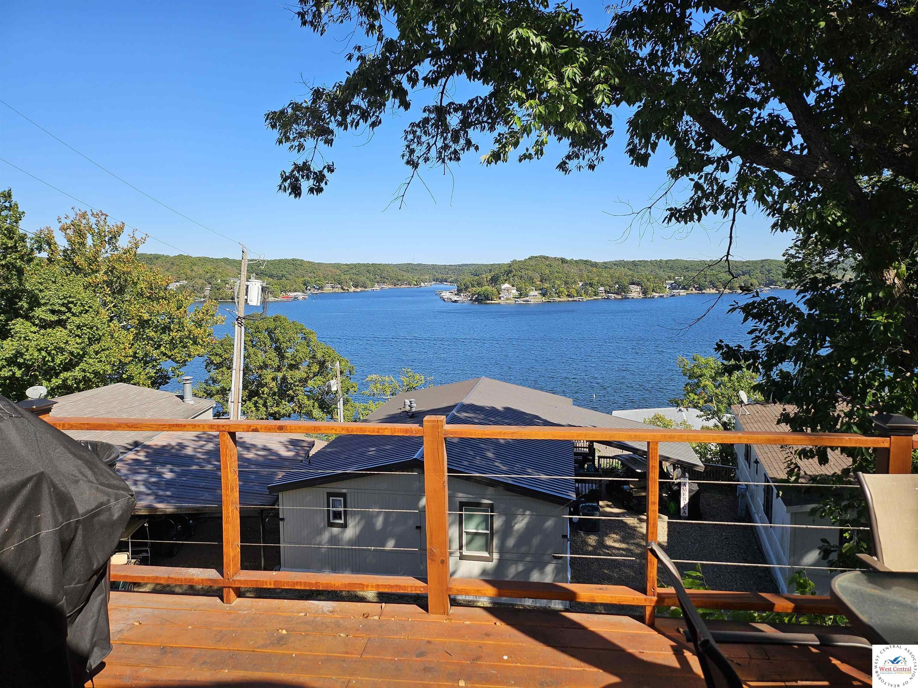 listing main picture