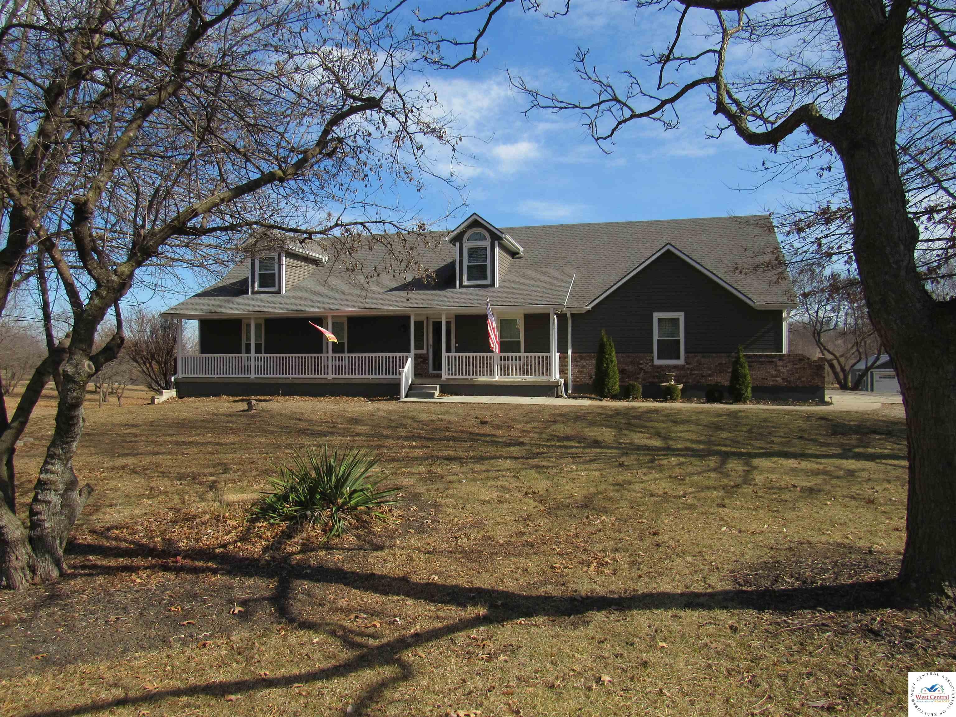 listing main picture