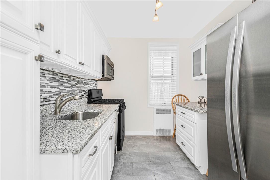 listing main picture