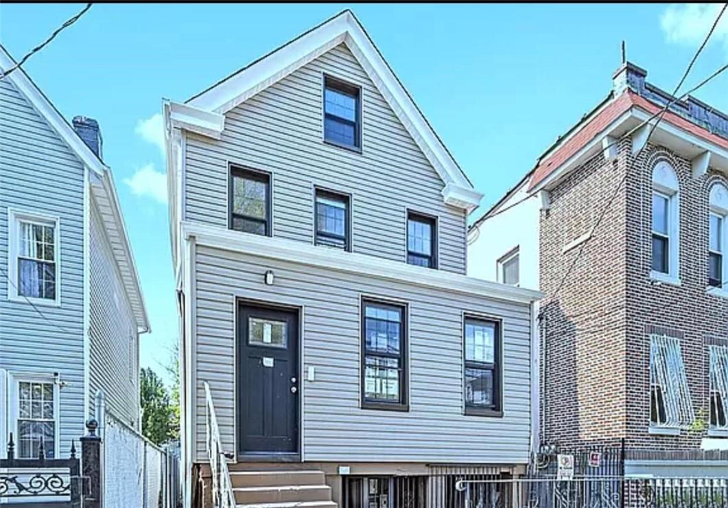 listing main picture