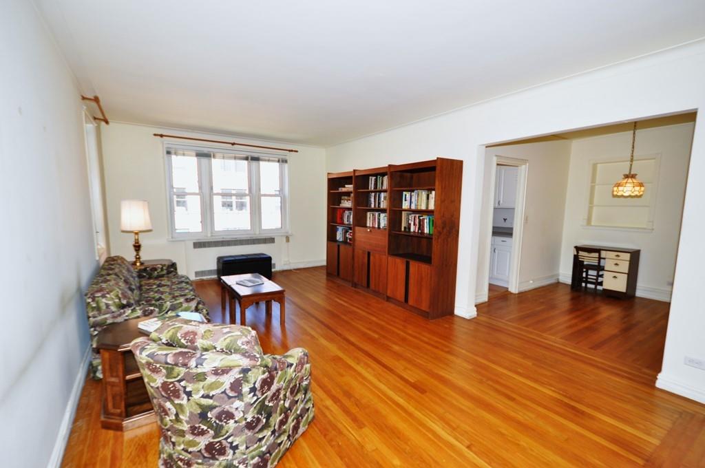 listing main picture