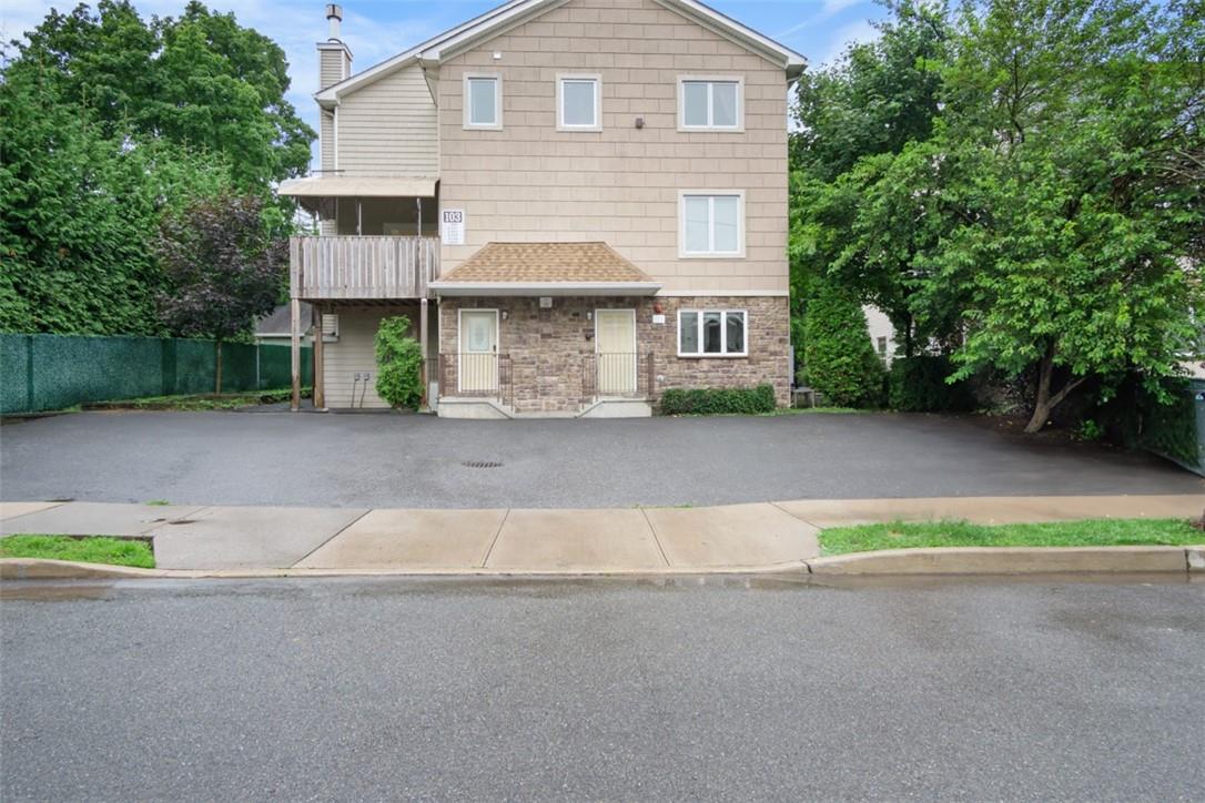 listing main picture