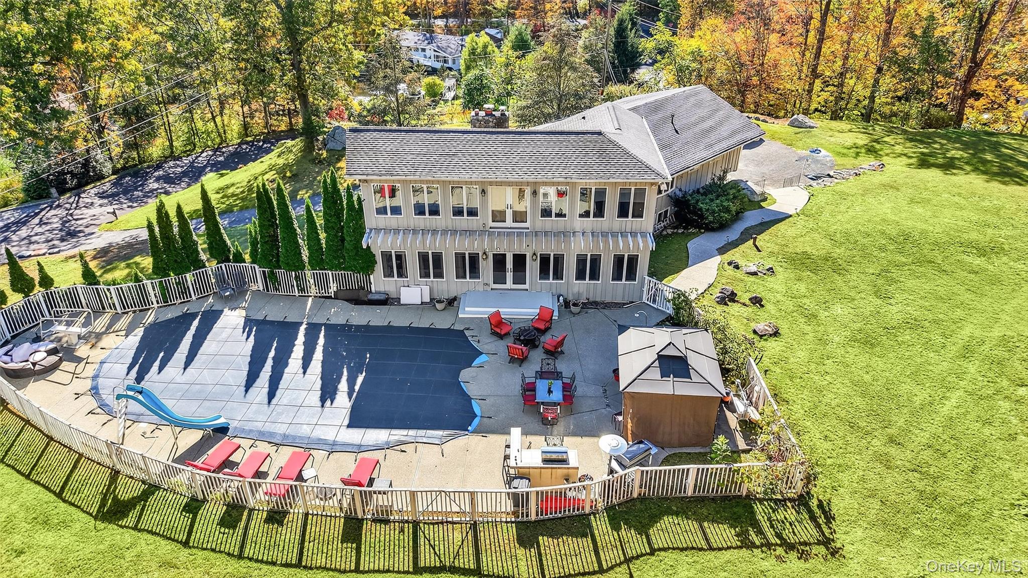 listing main picture