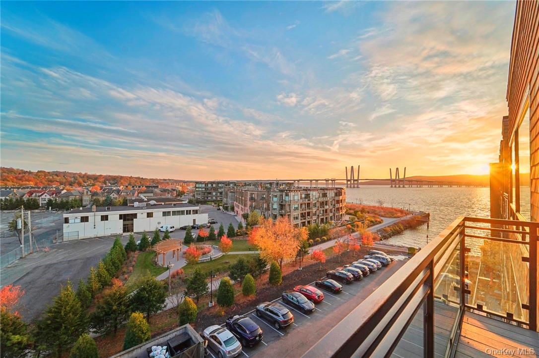 listing main picture