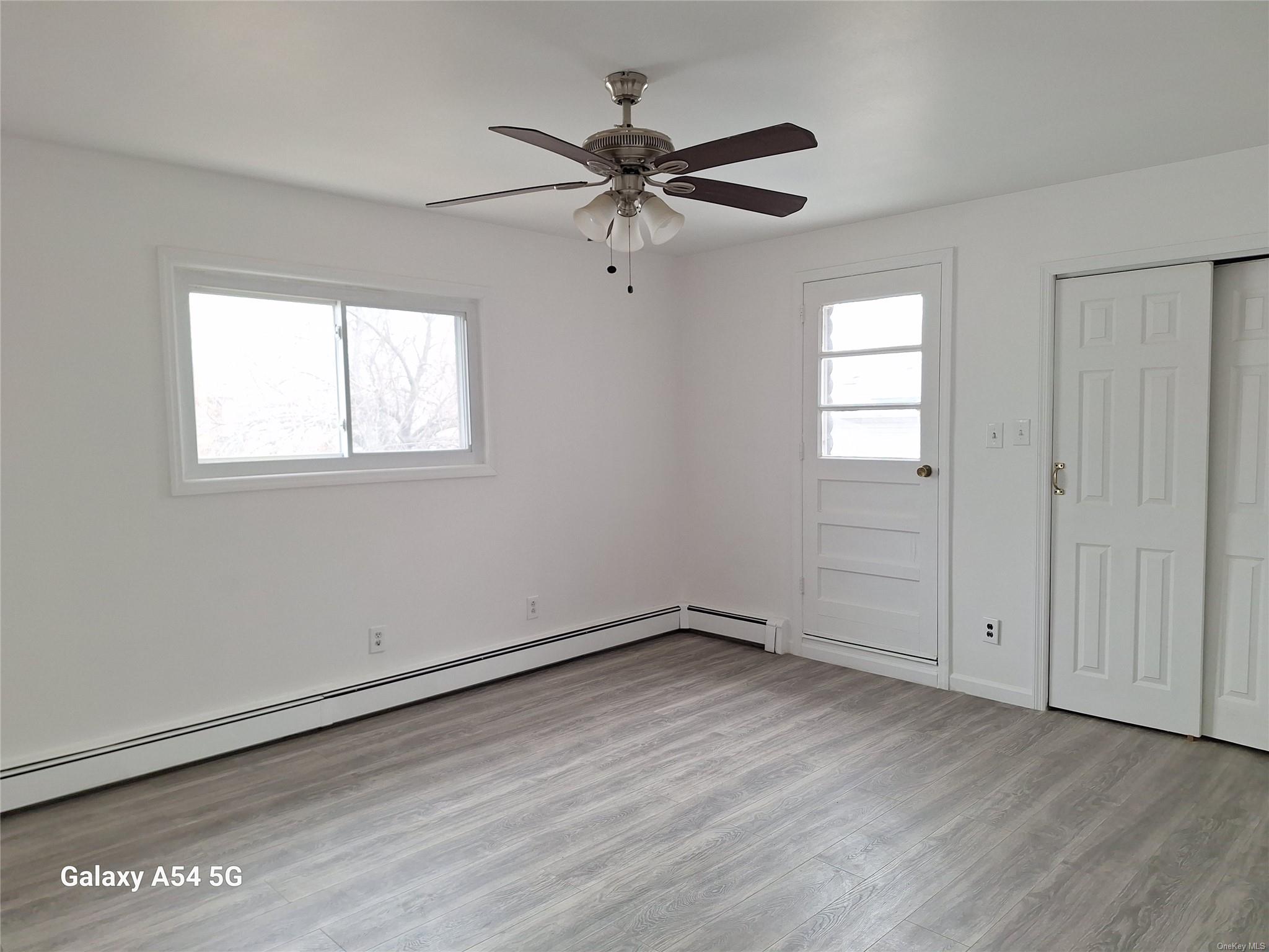 listing main picture