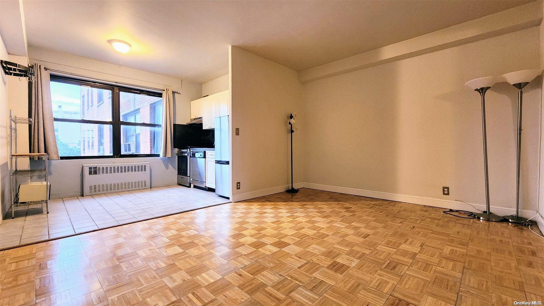 listing main picture