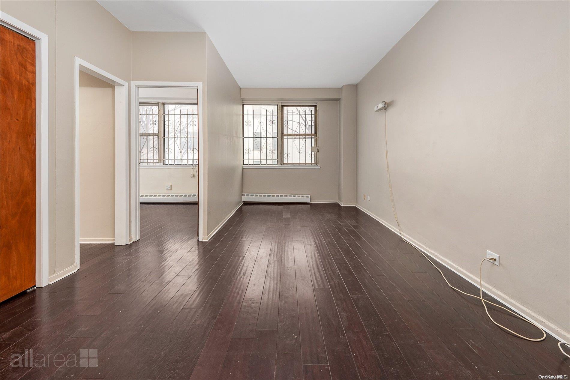 listing main picture