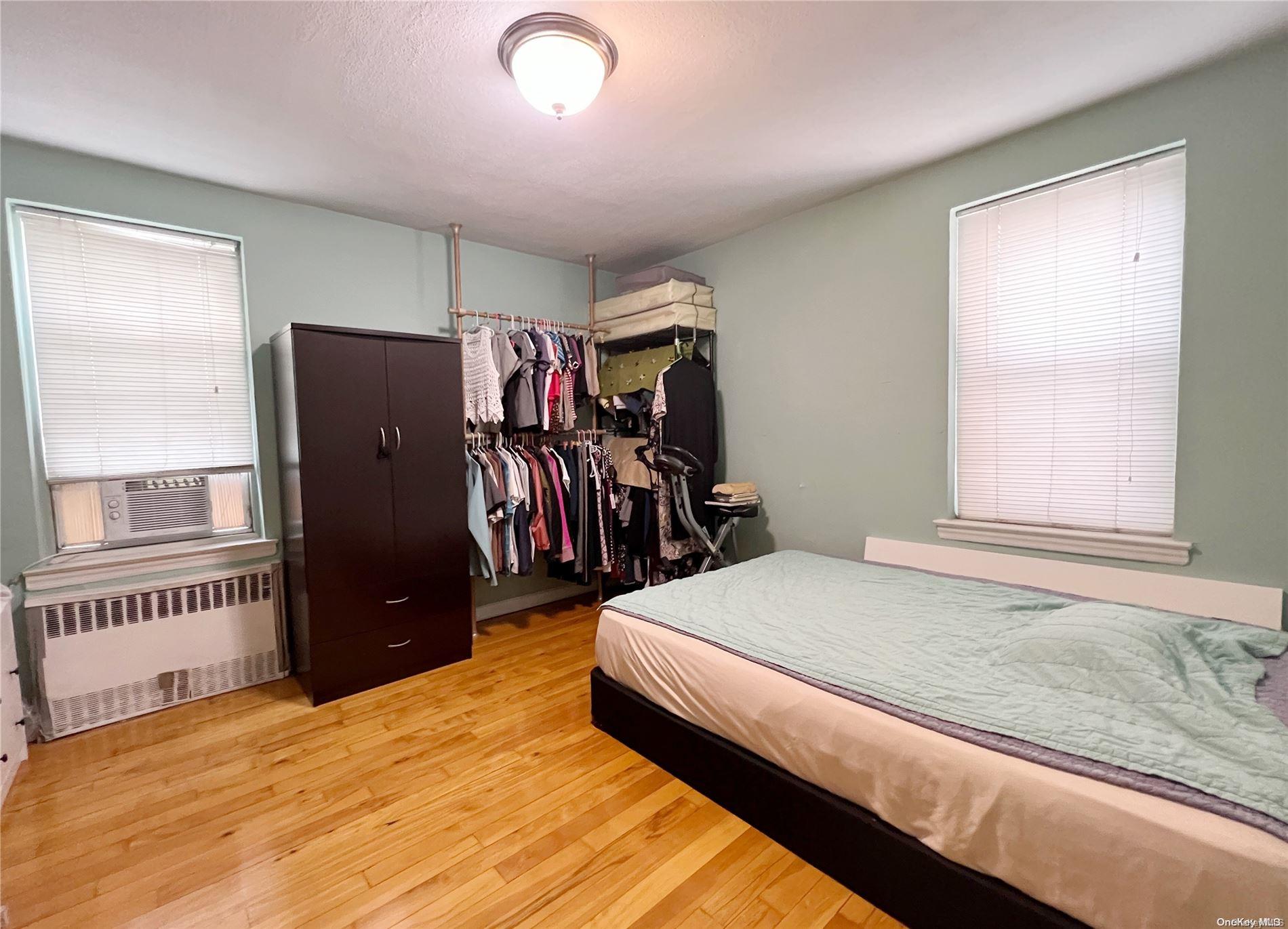 listing main picture