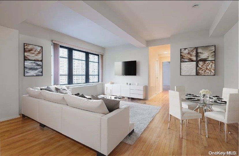 listing main picture