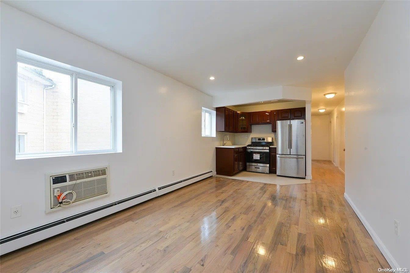 listing main picture