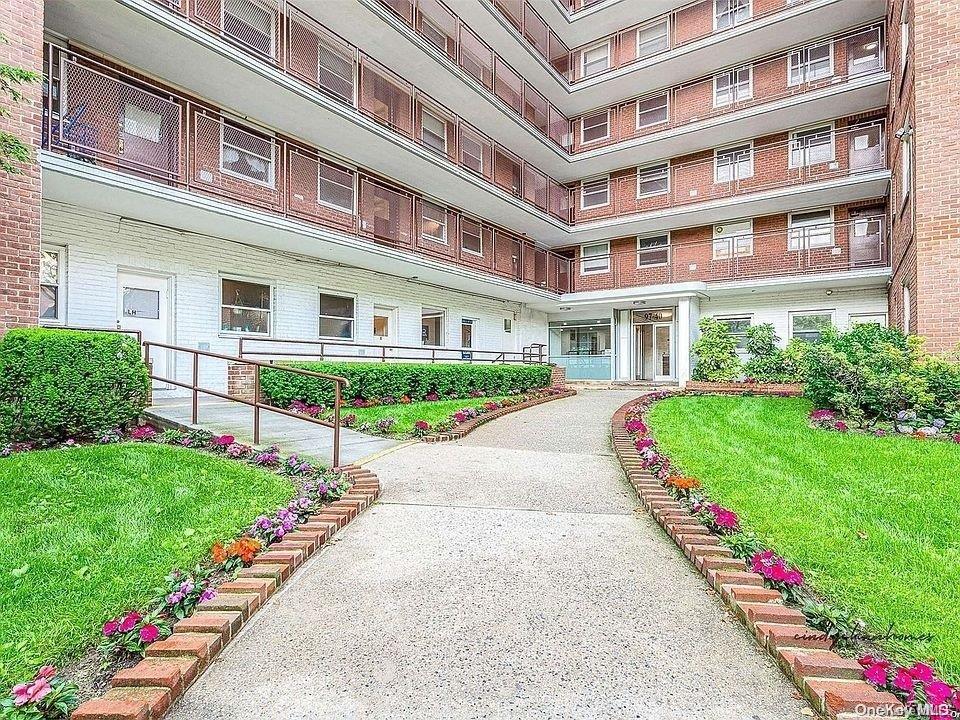 listing main picture
