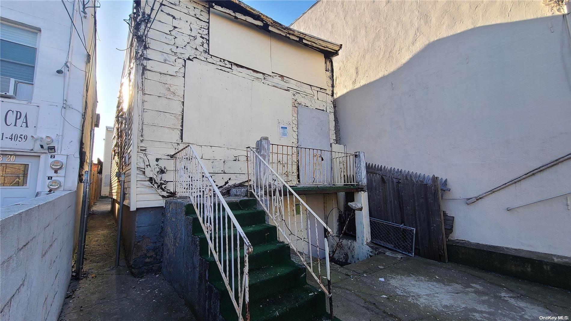 listing main picture