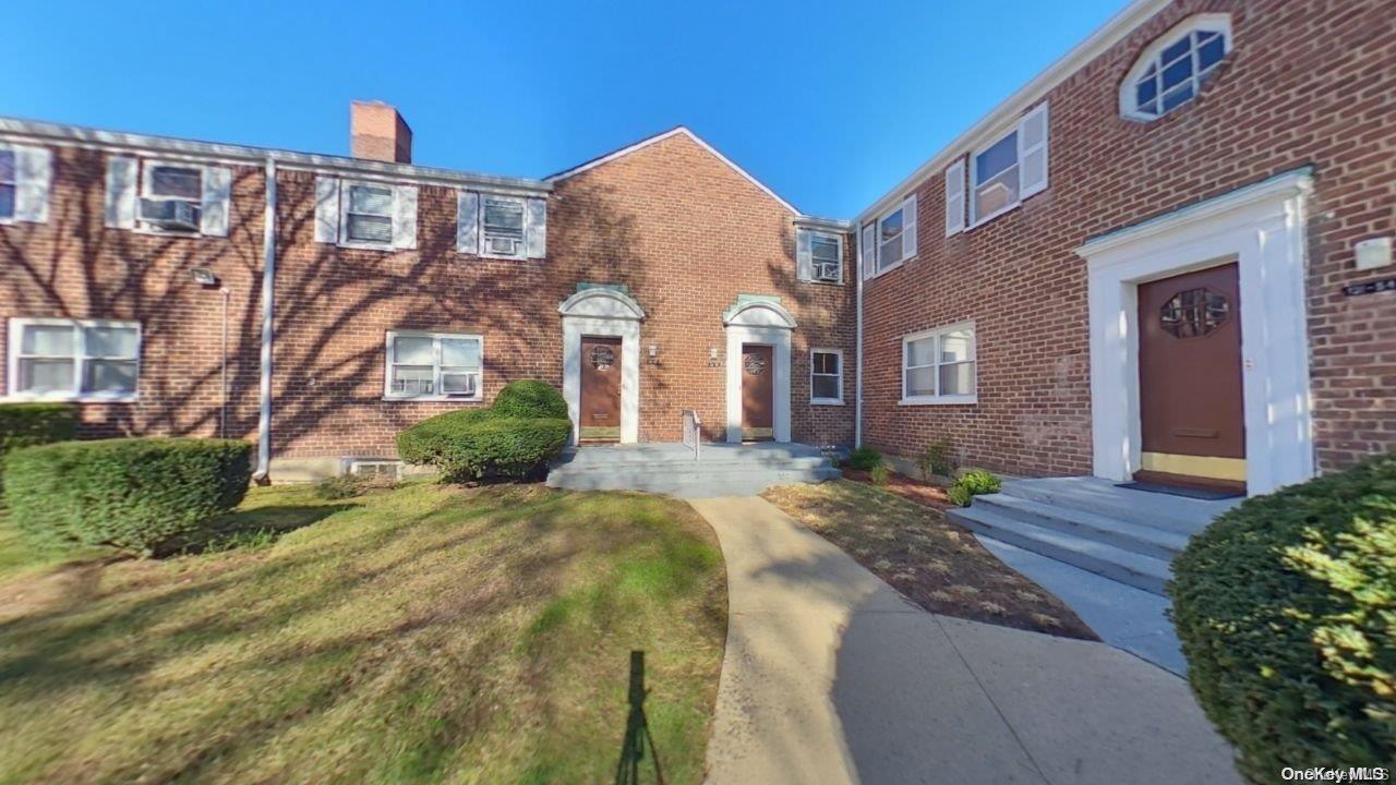 listing main picture