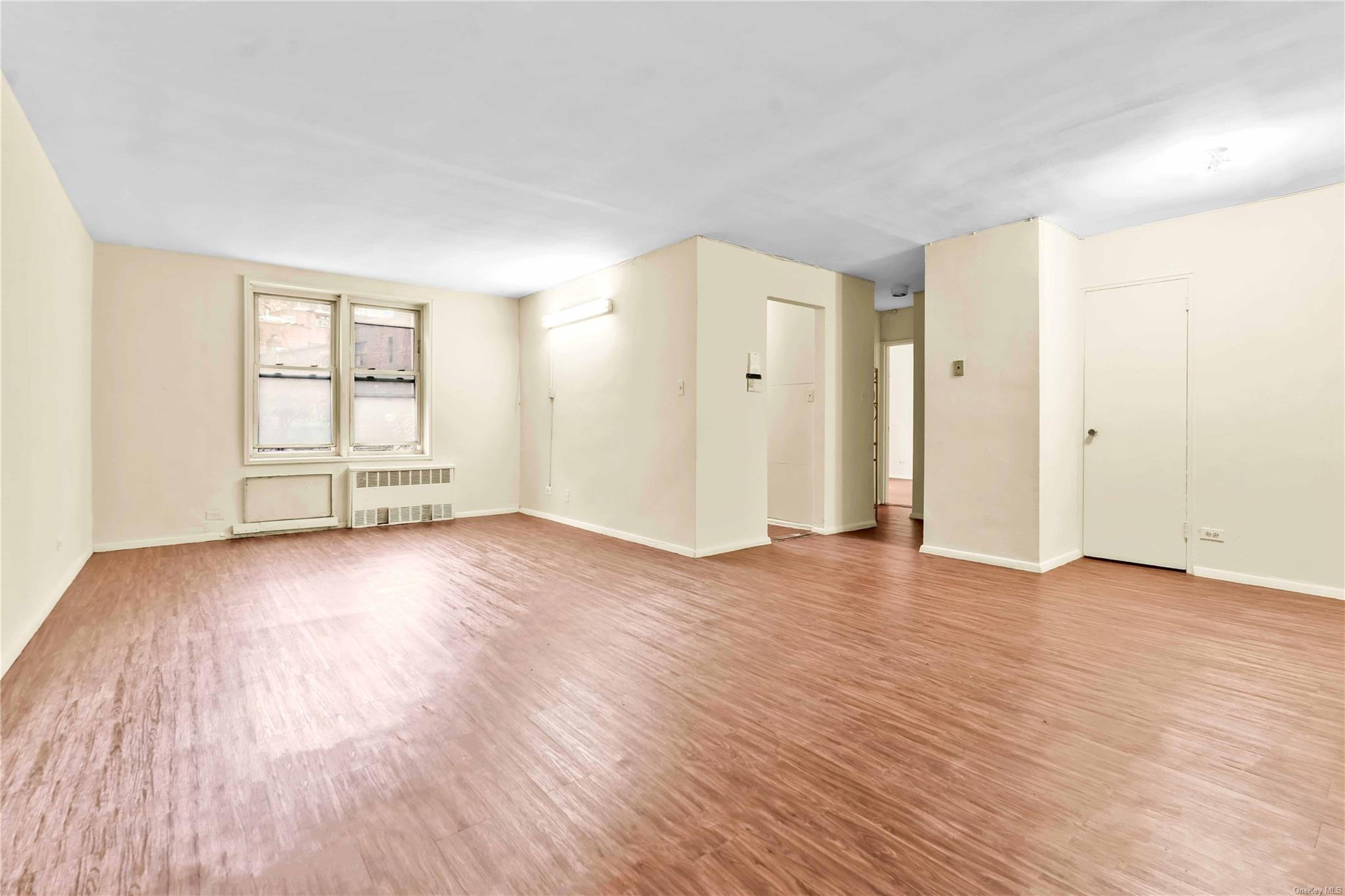 listing main picture
