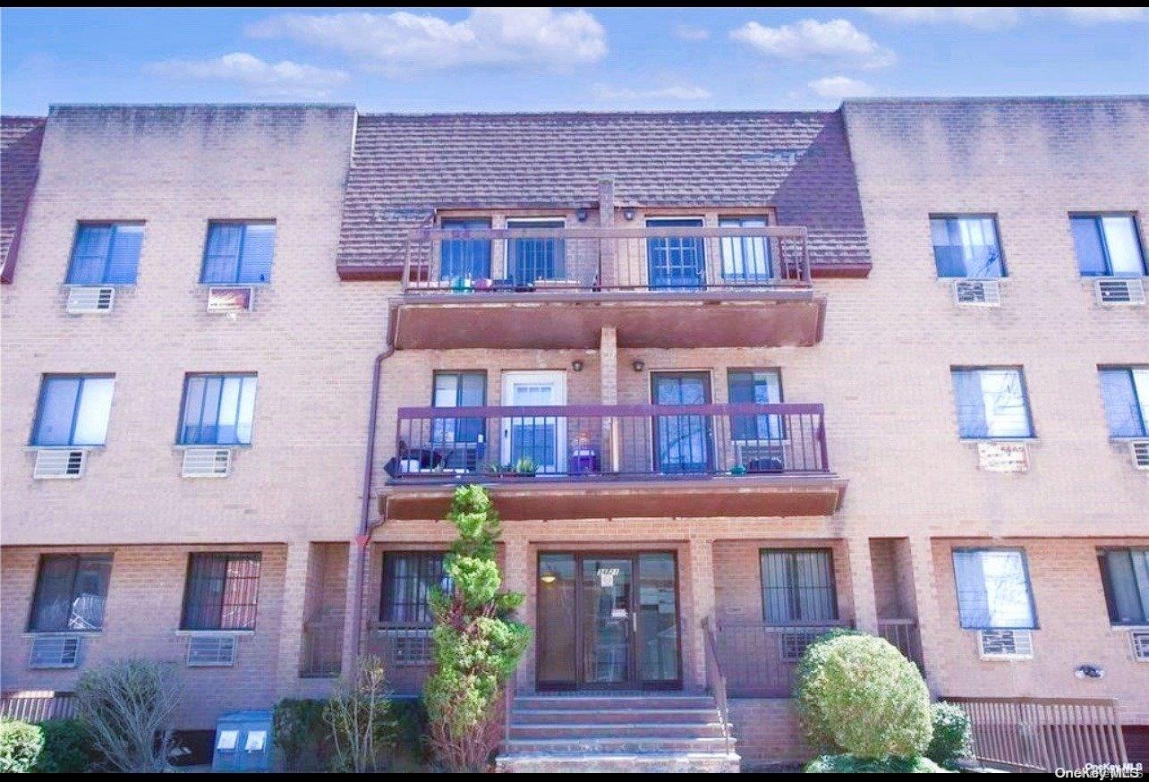 listing main picture