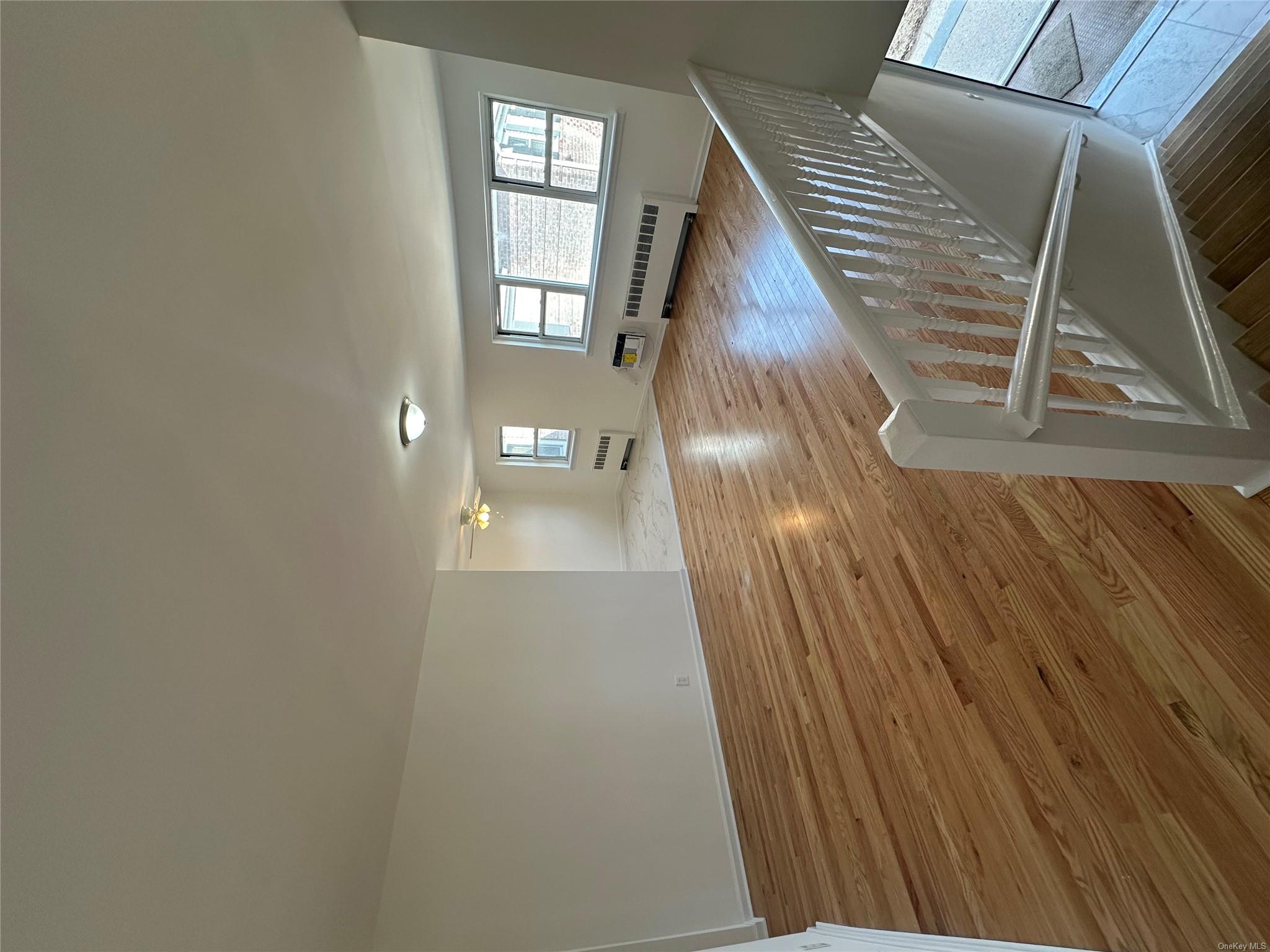 listing main picture