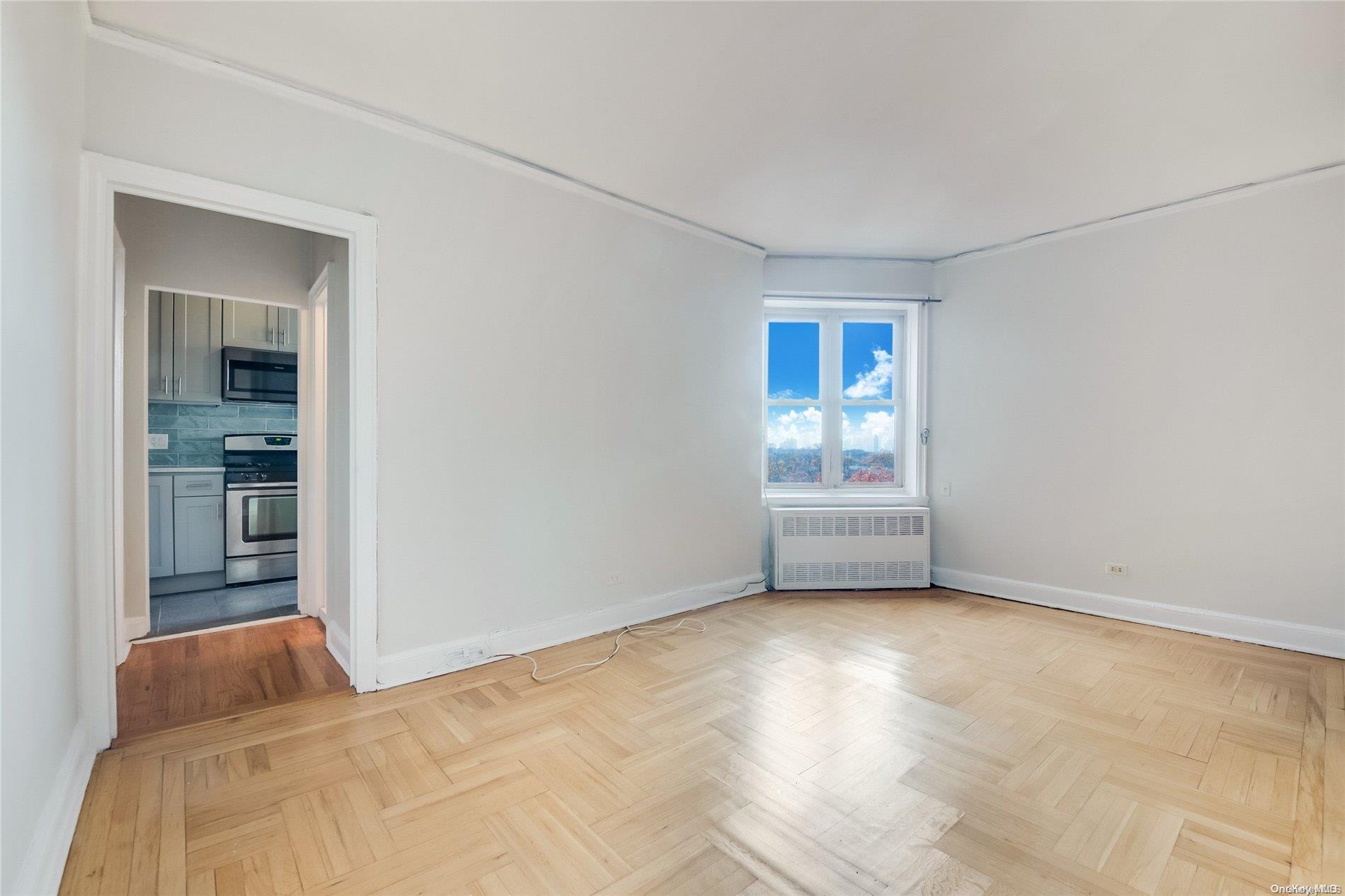 listing main picture