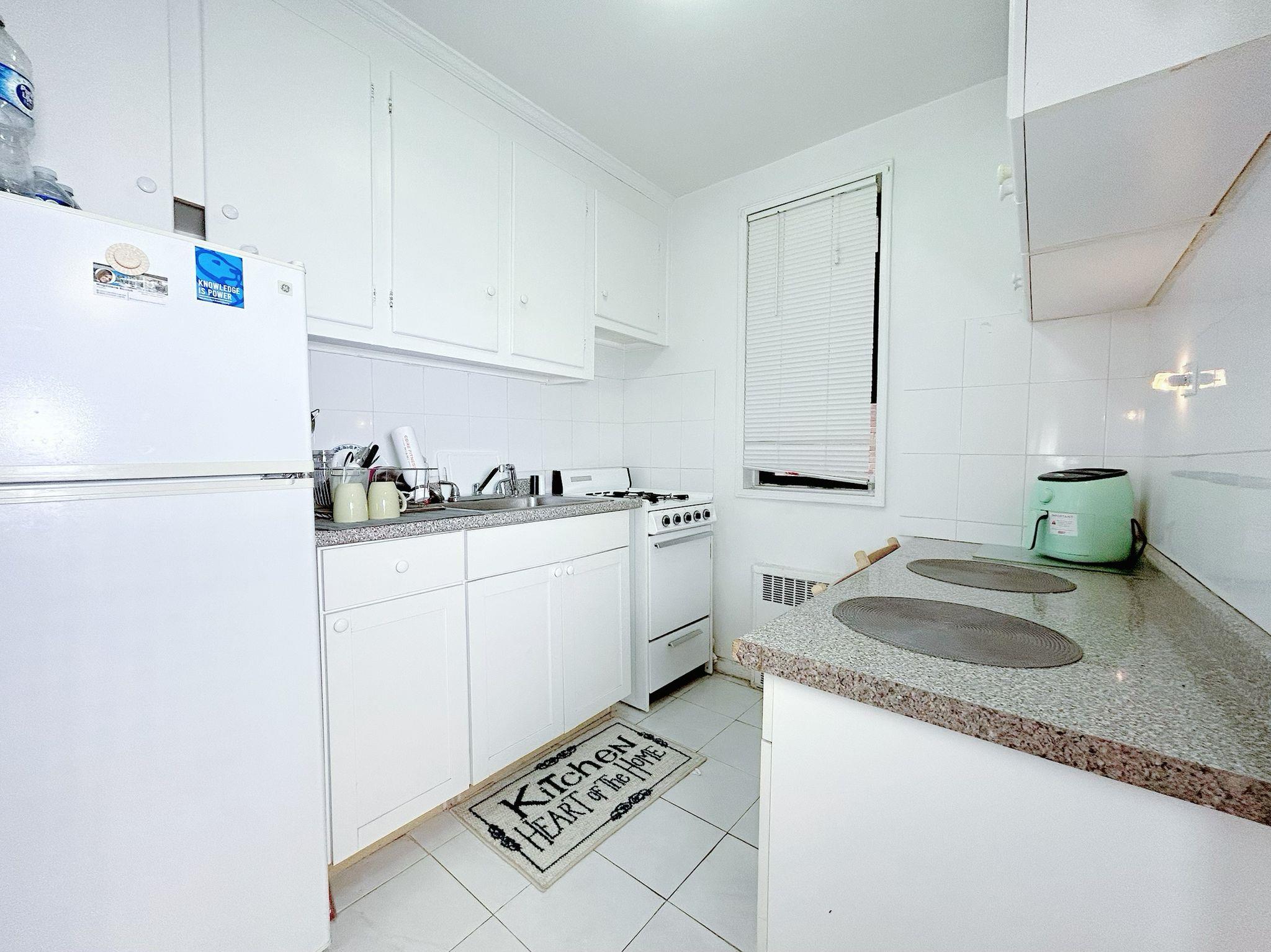 listing main picture