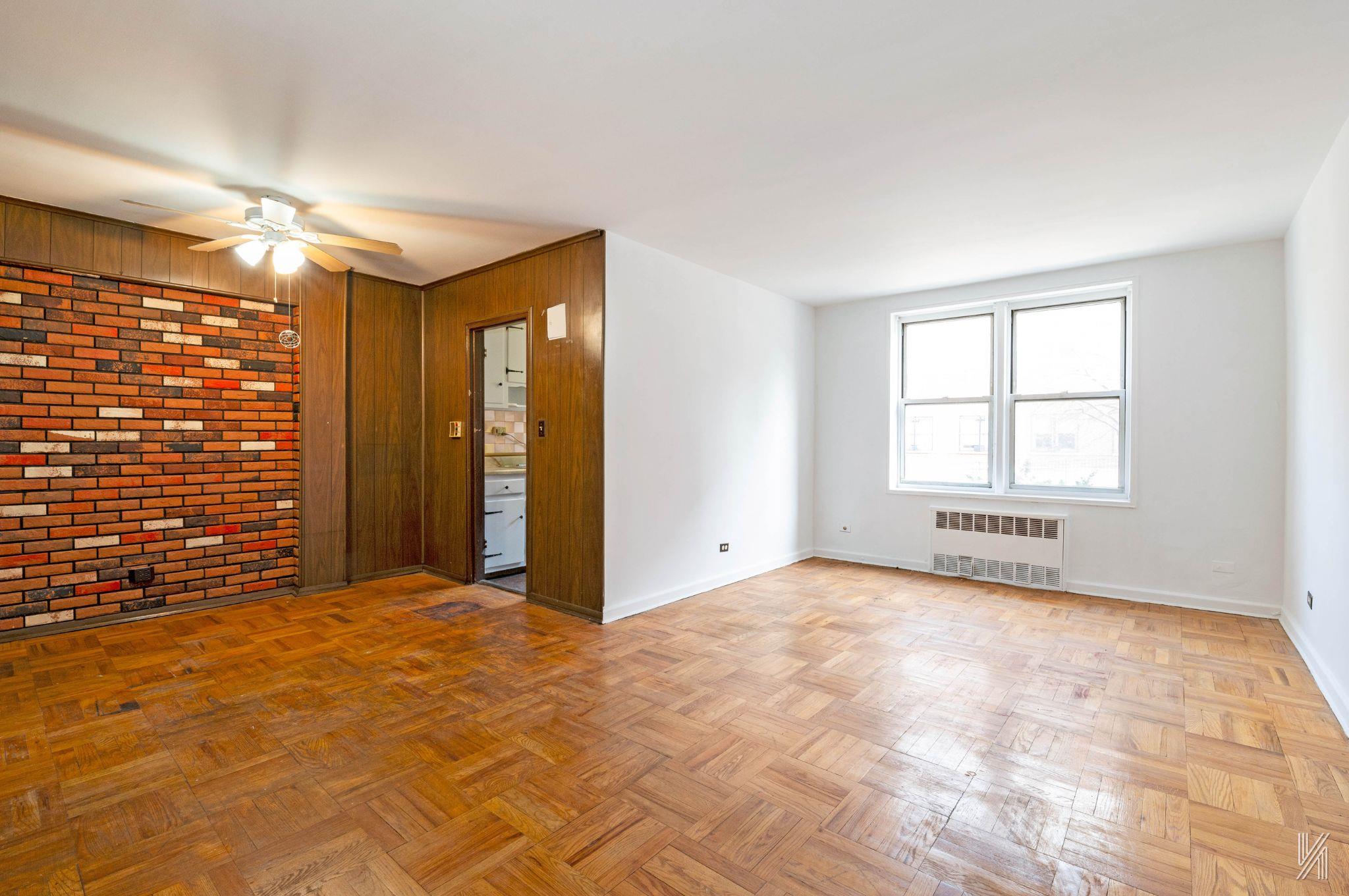 listing main picture