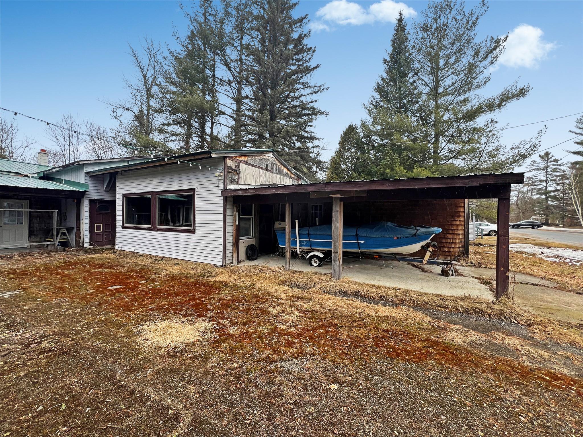 listing main picture