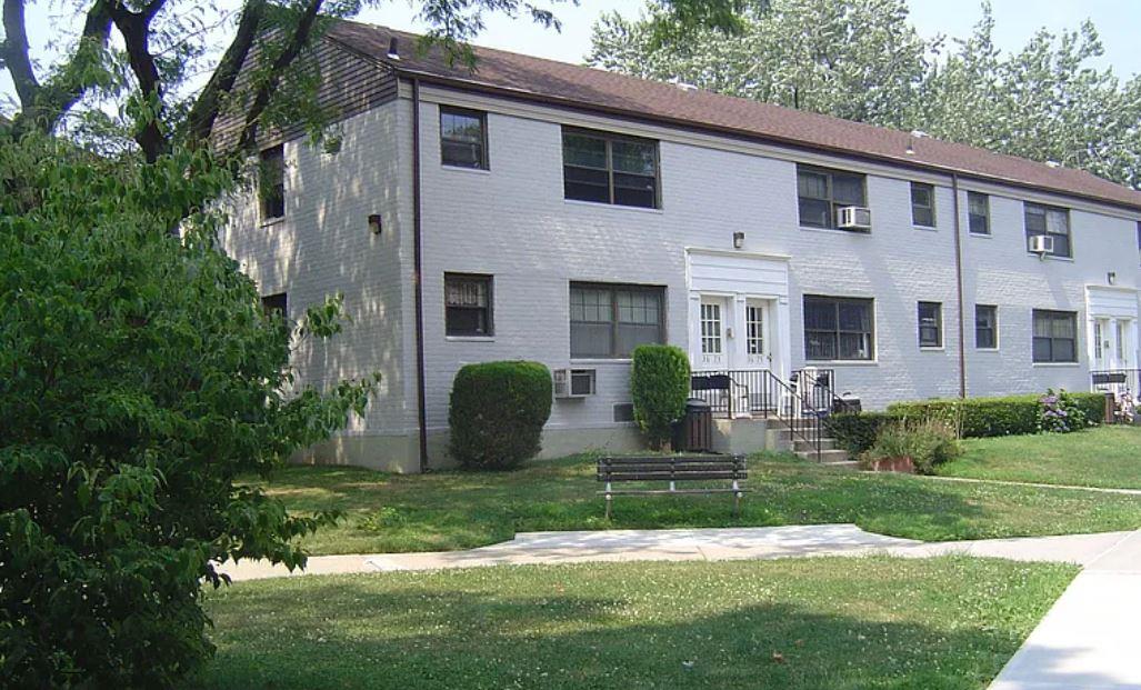 listing main picture