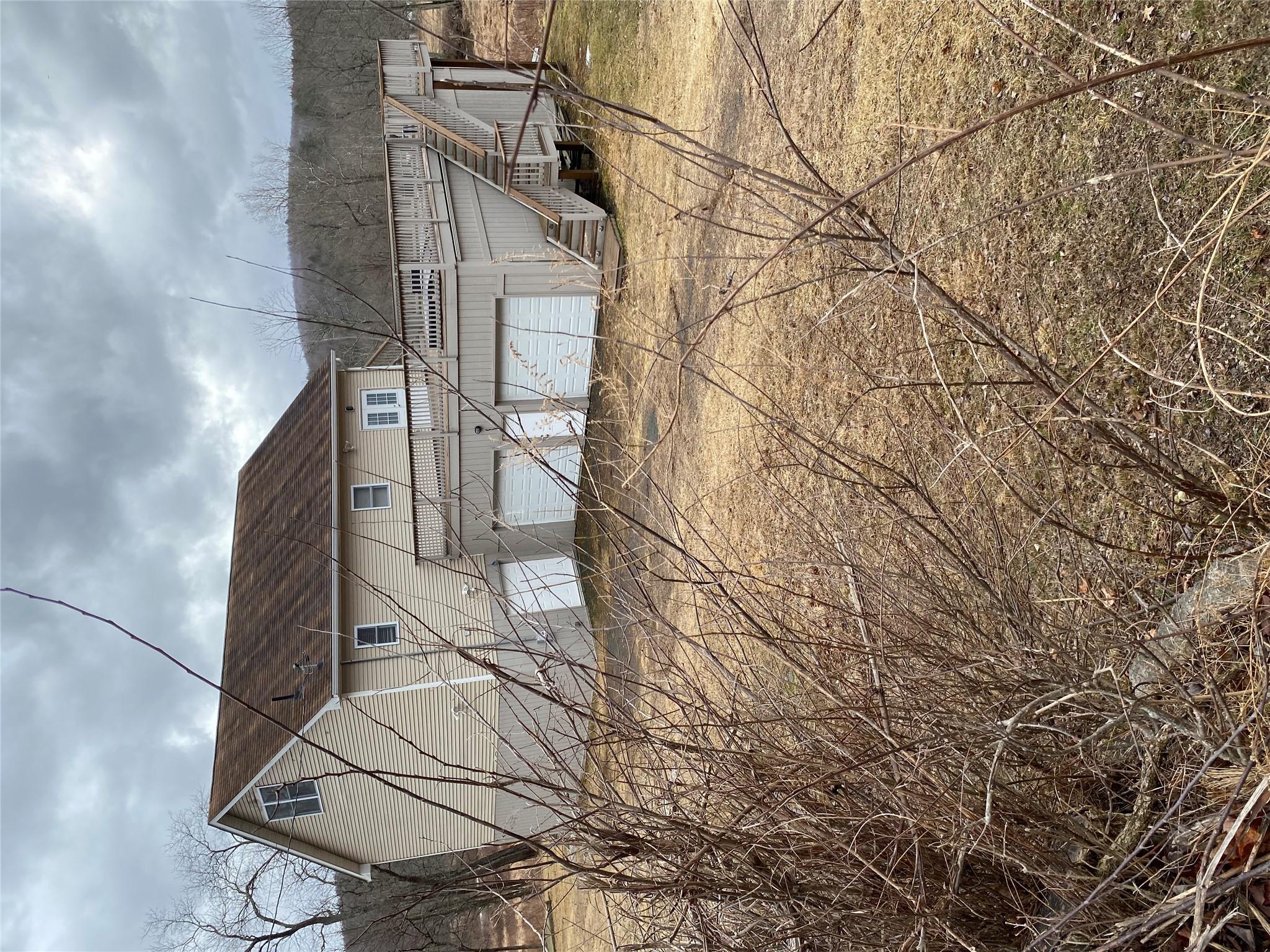 listing main picture