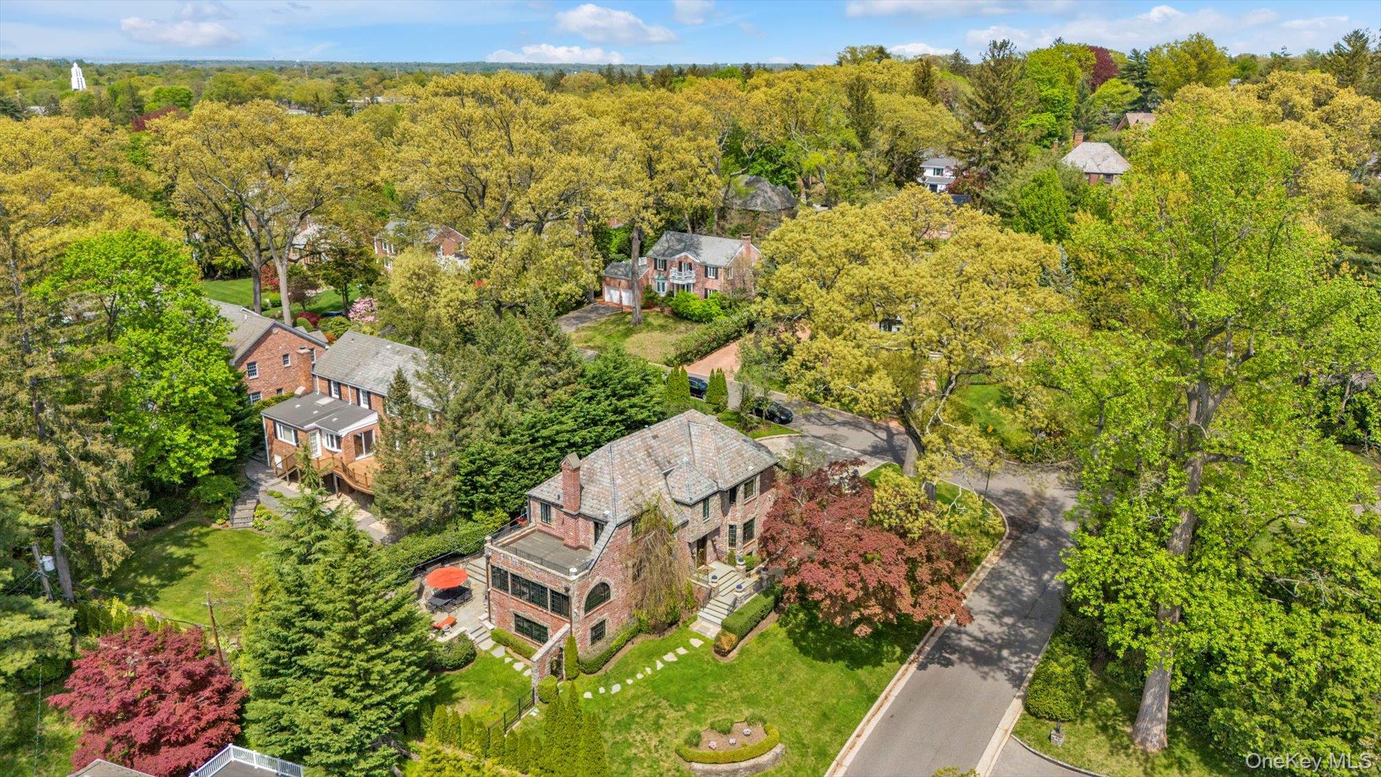 listing main picture