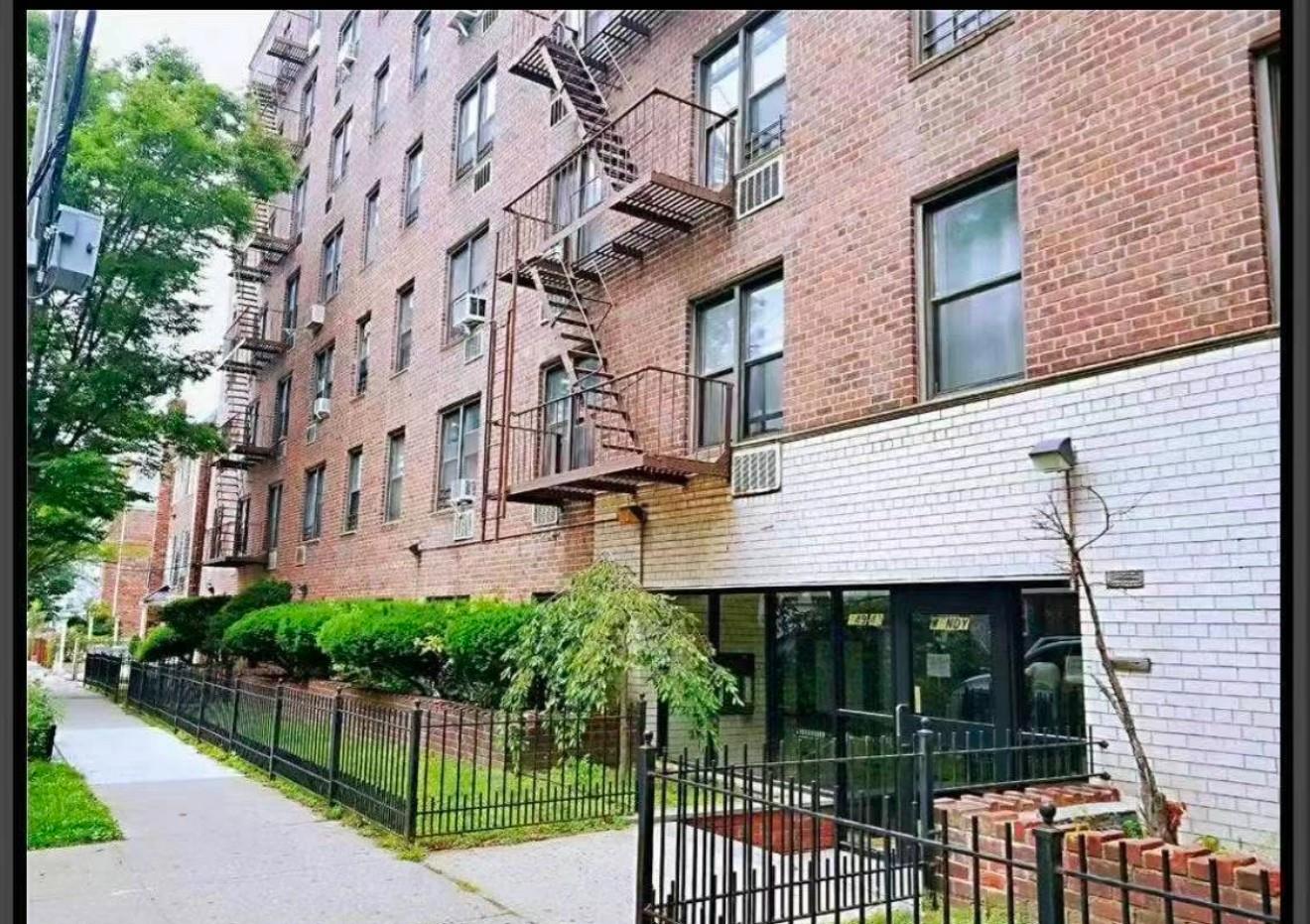 listing main picture