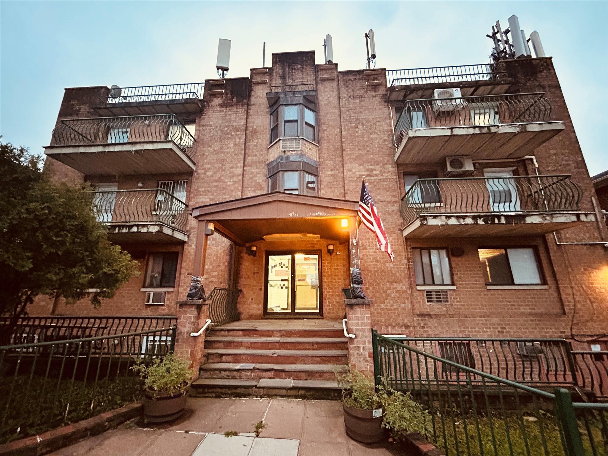 listing main picture