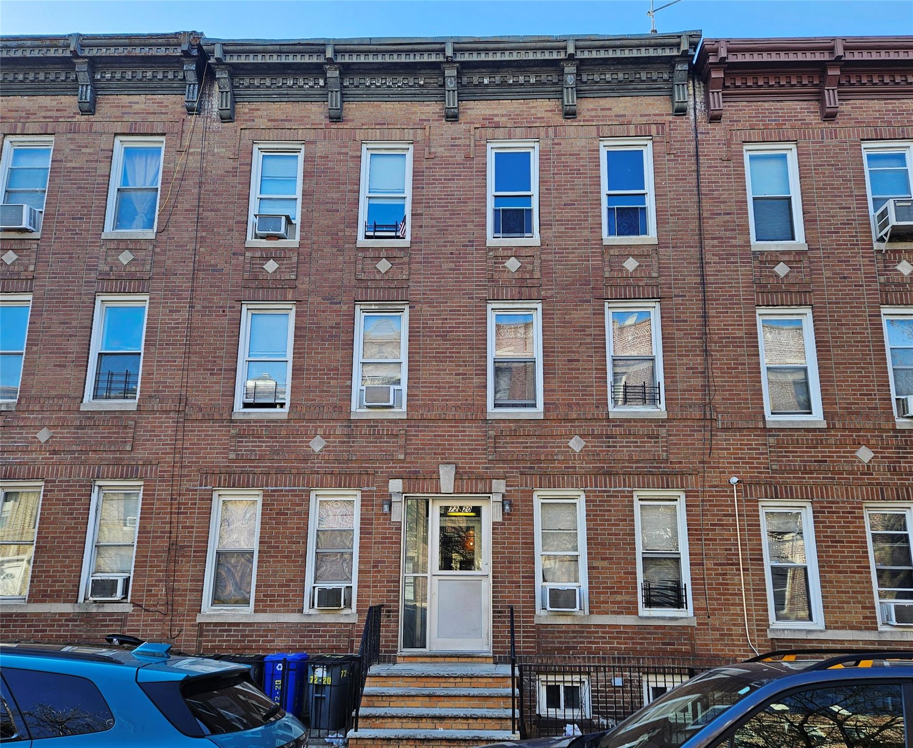 listing main picture