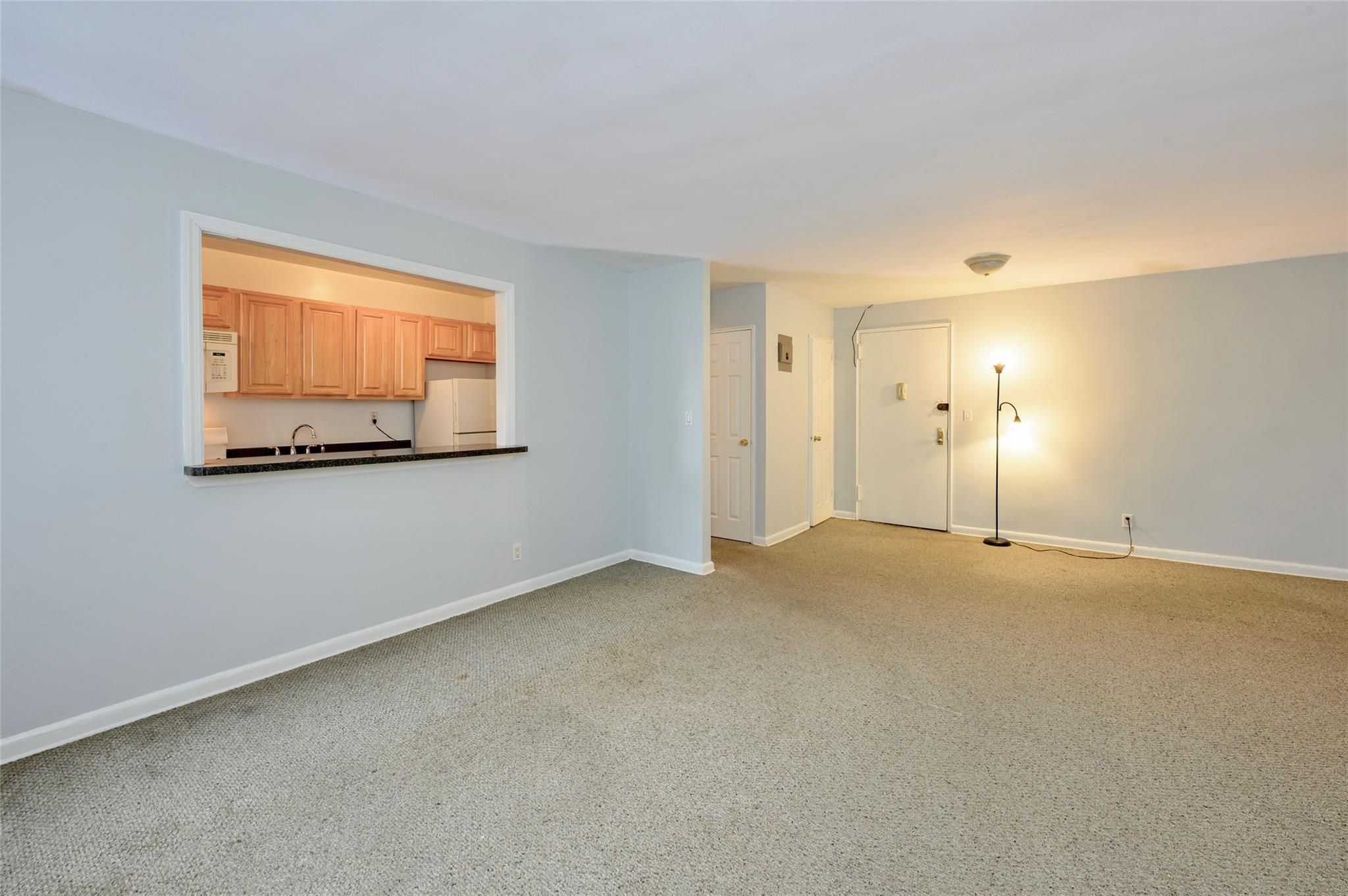 listing main picture