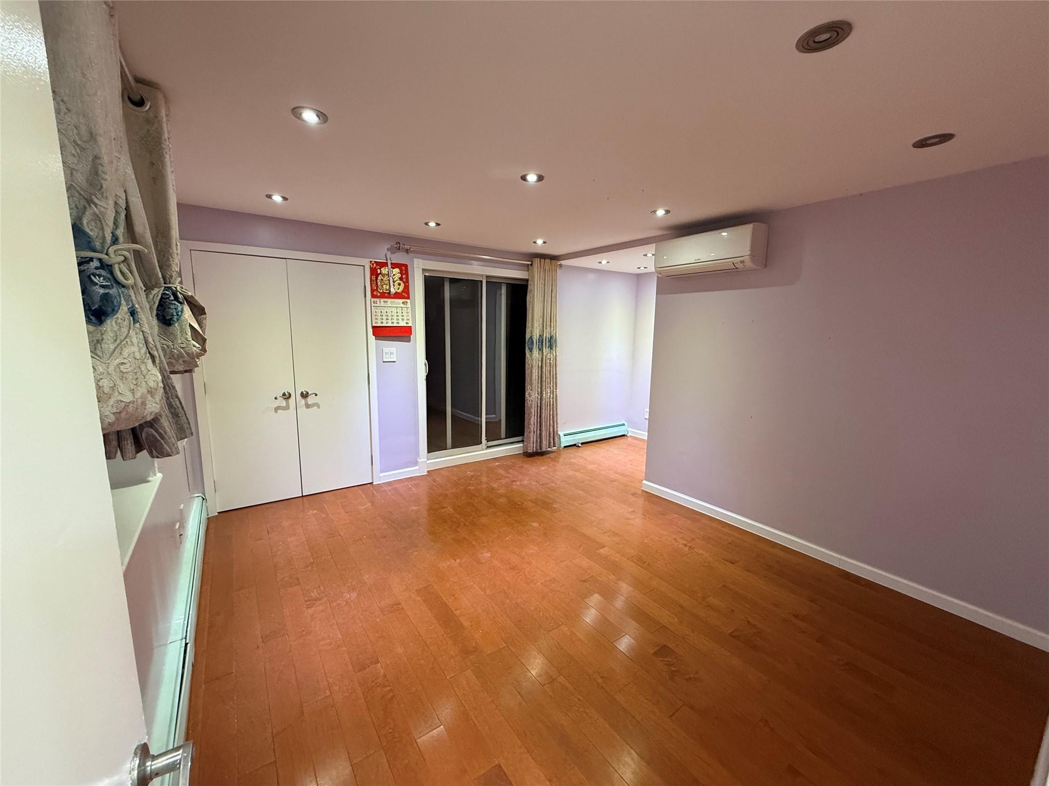 listing main picture