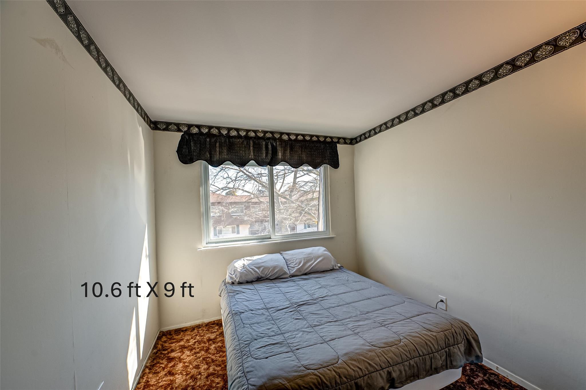 listing main picture