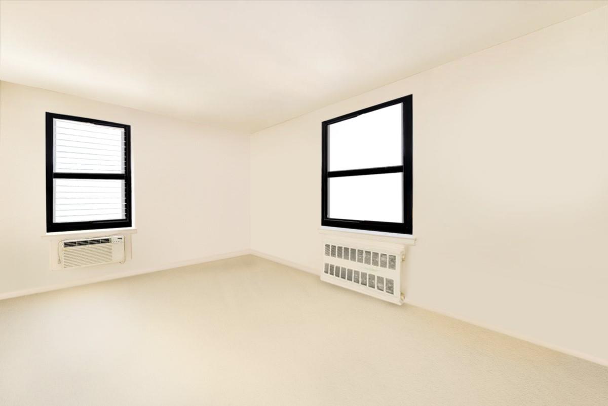 listing main picture