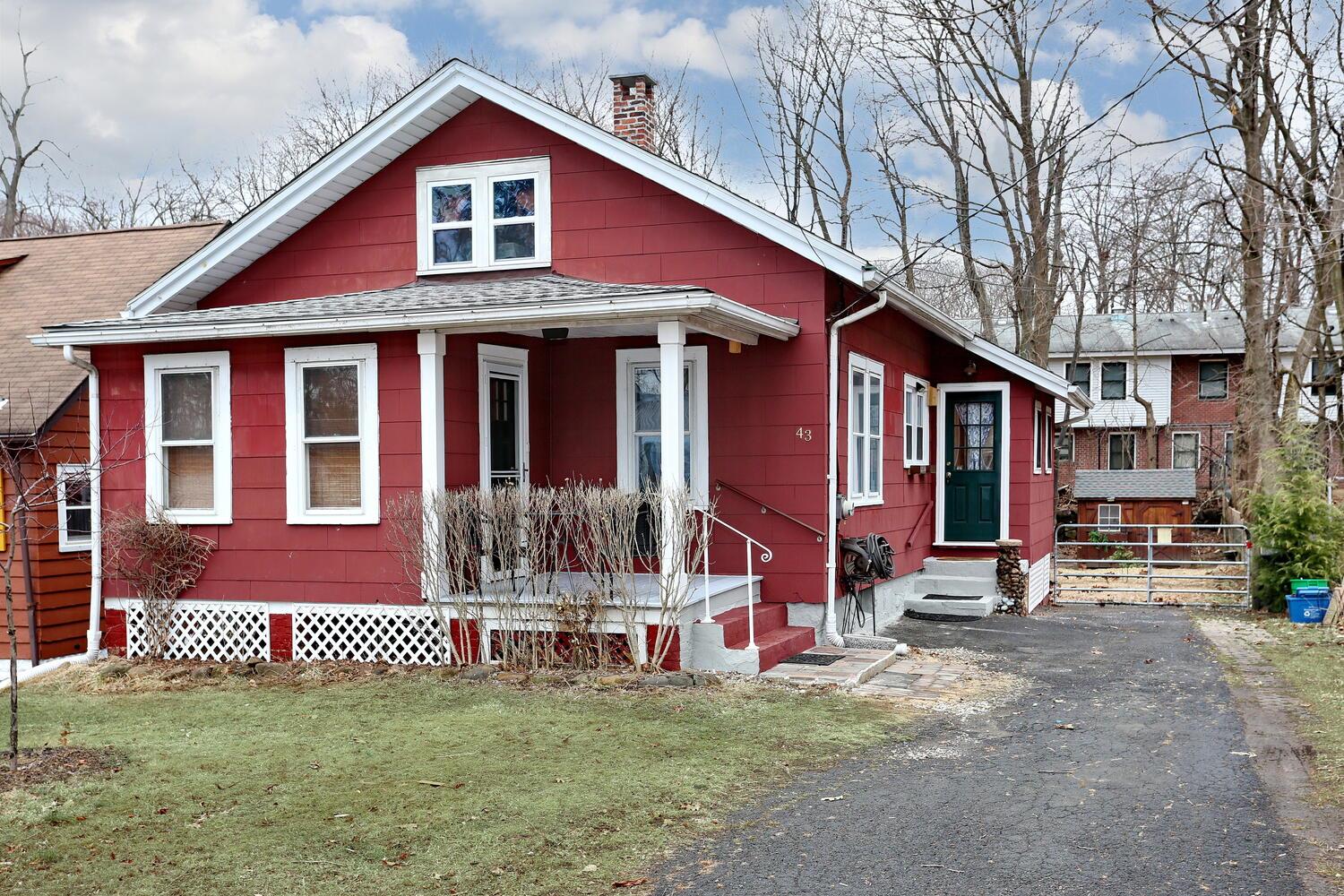listing main picture