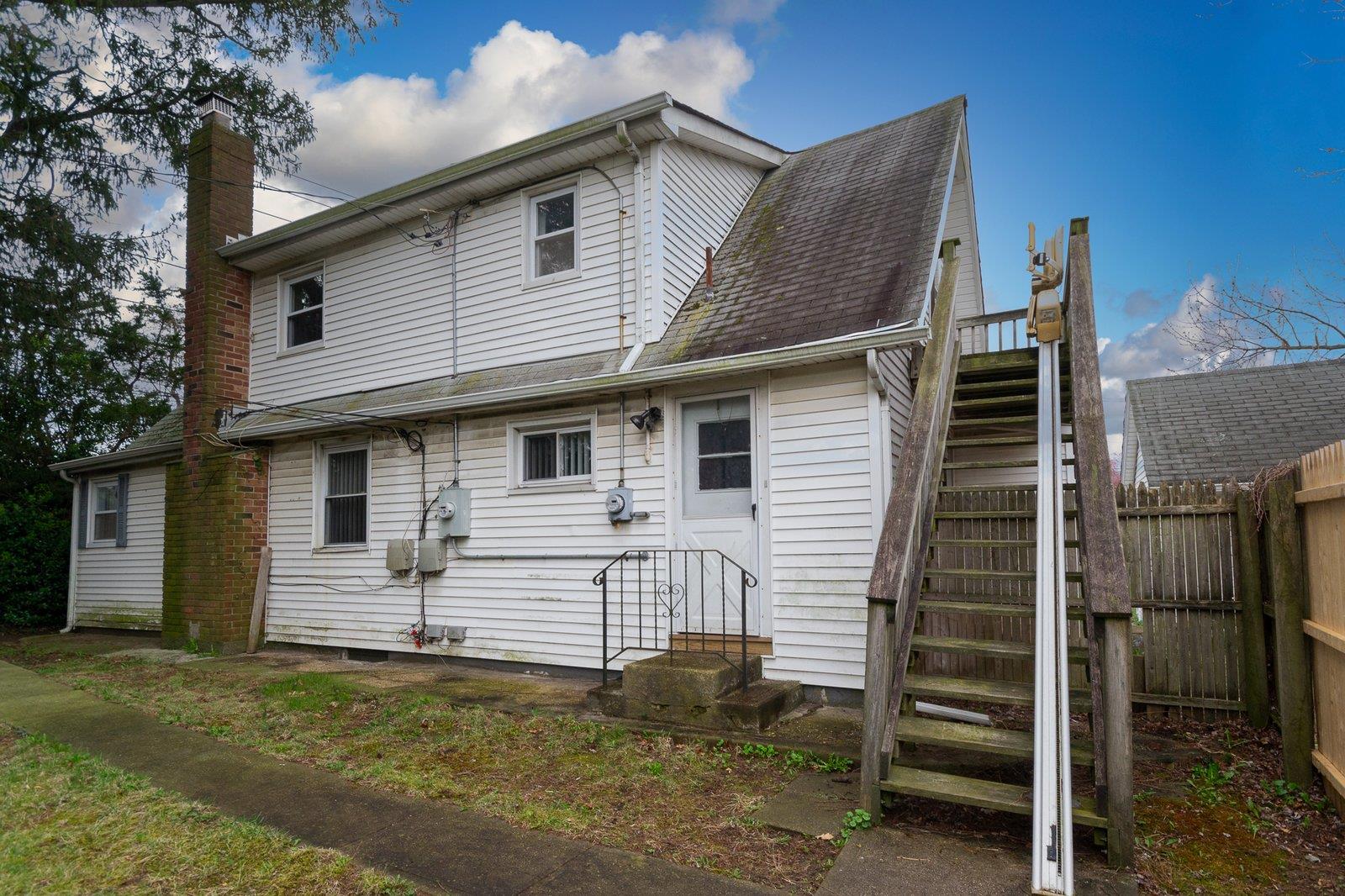 listing main picture