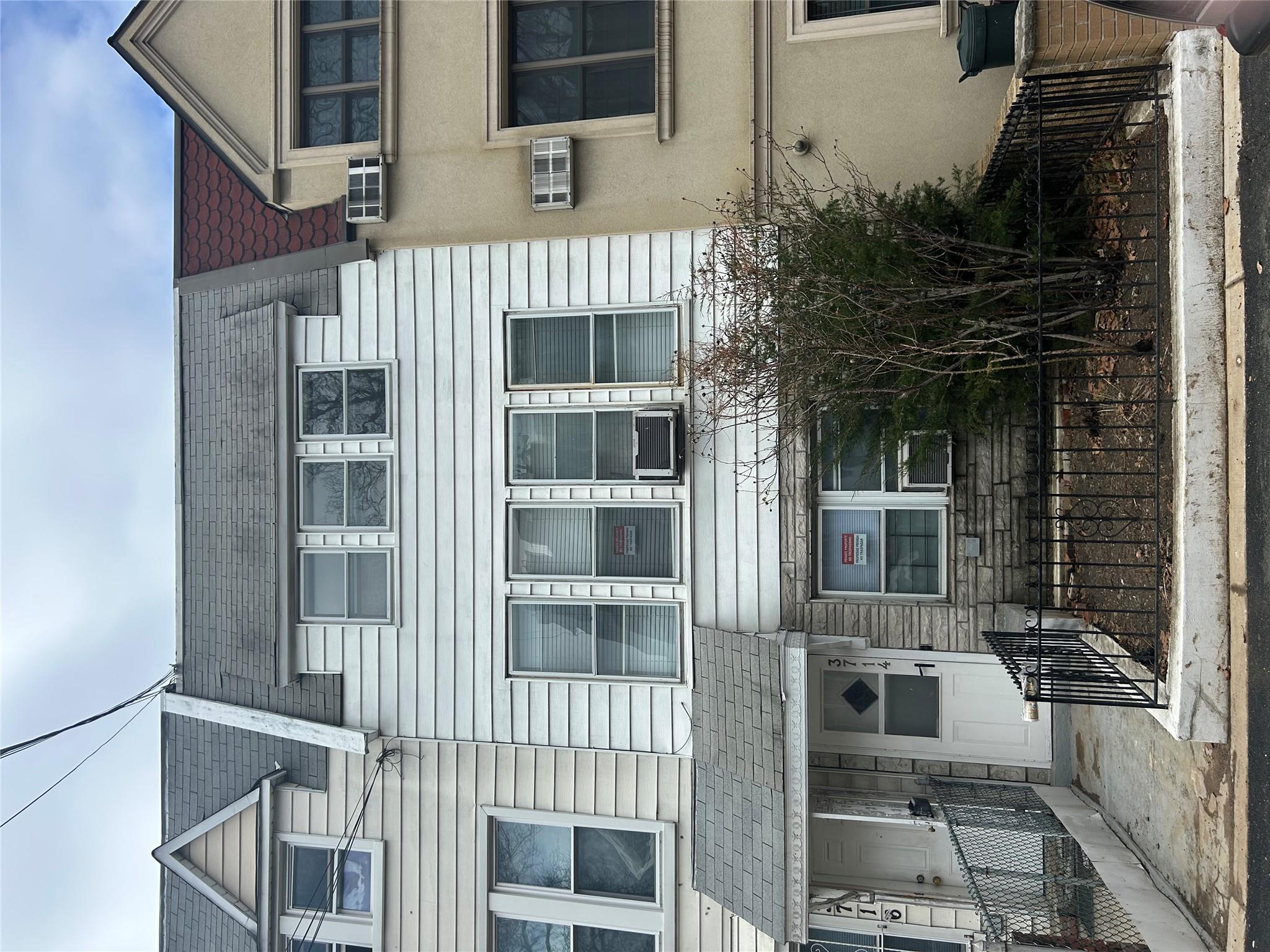 listing main picture