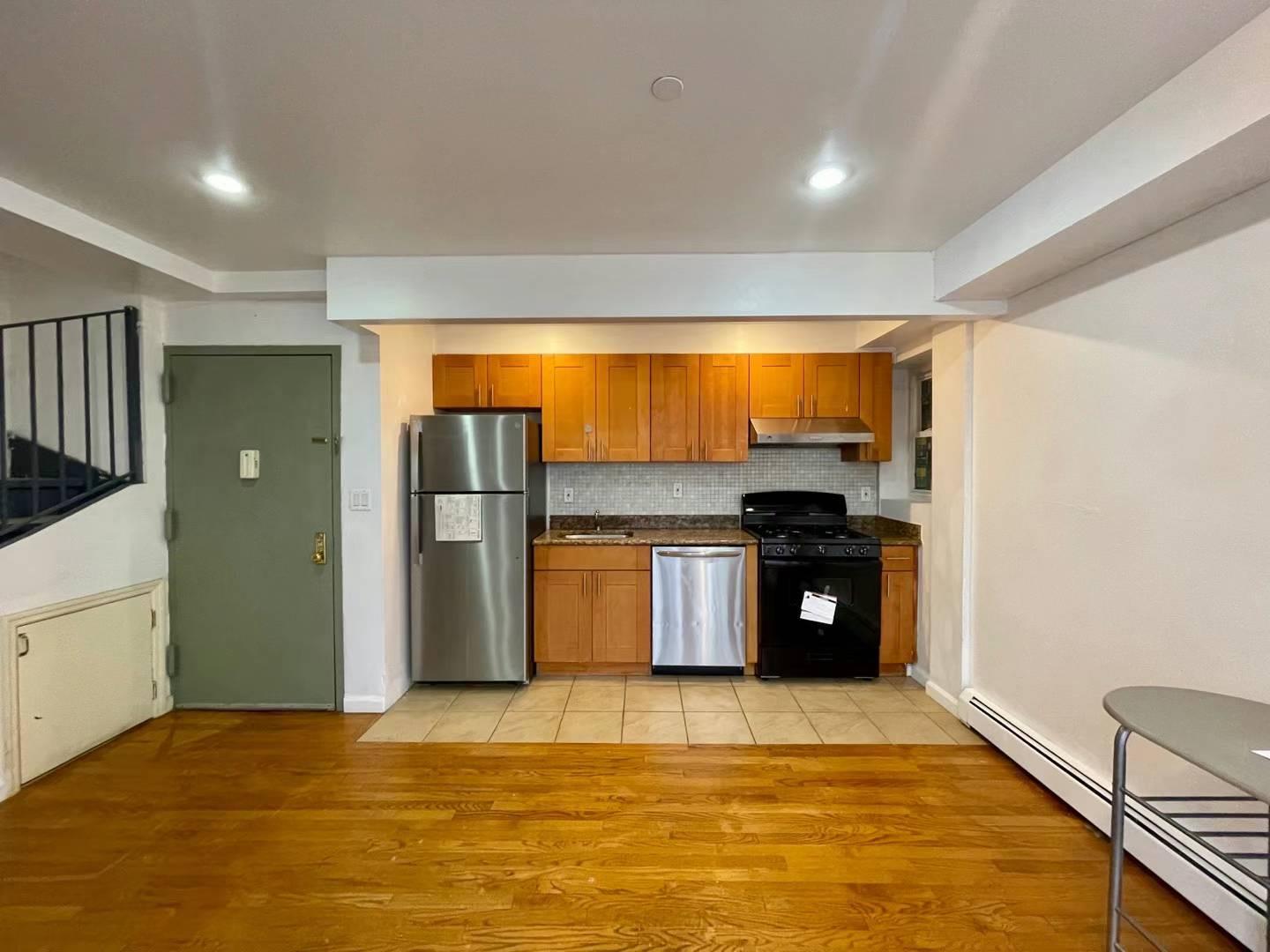 listing main picture