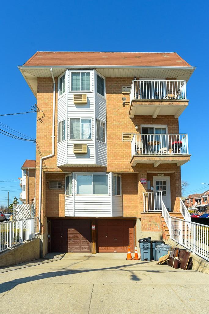listing main picture