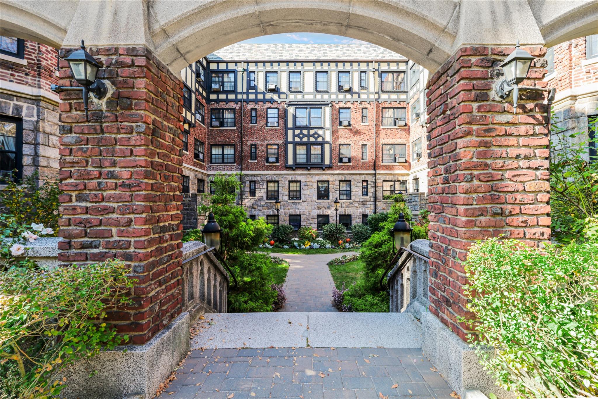 listing main picture