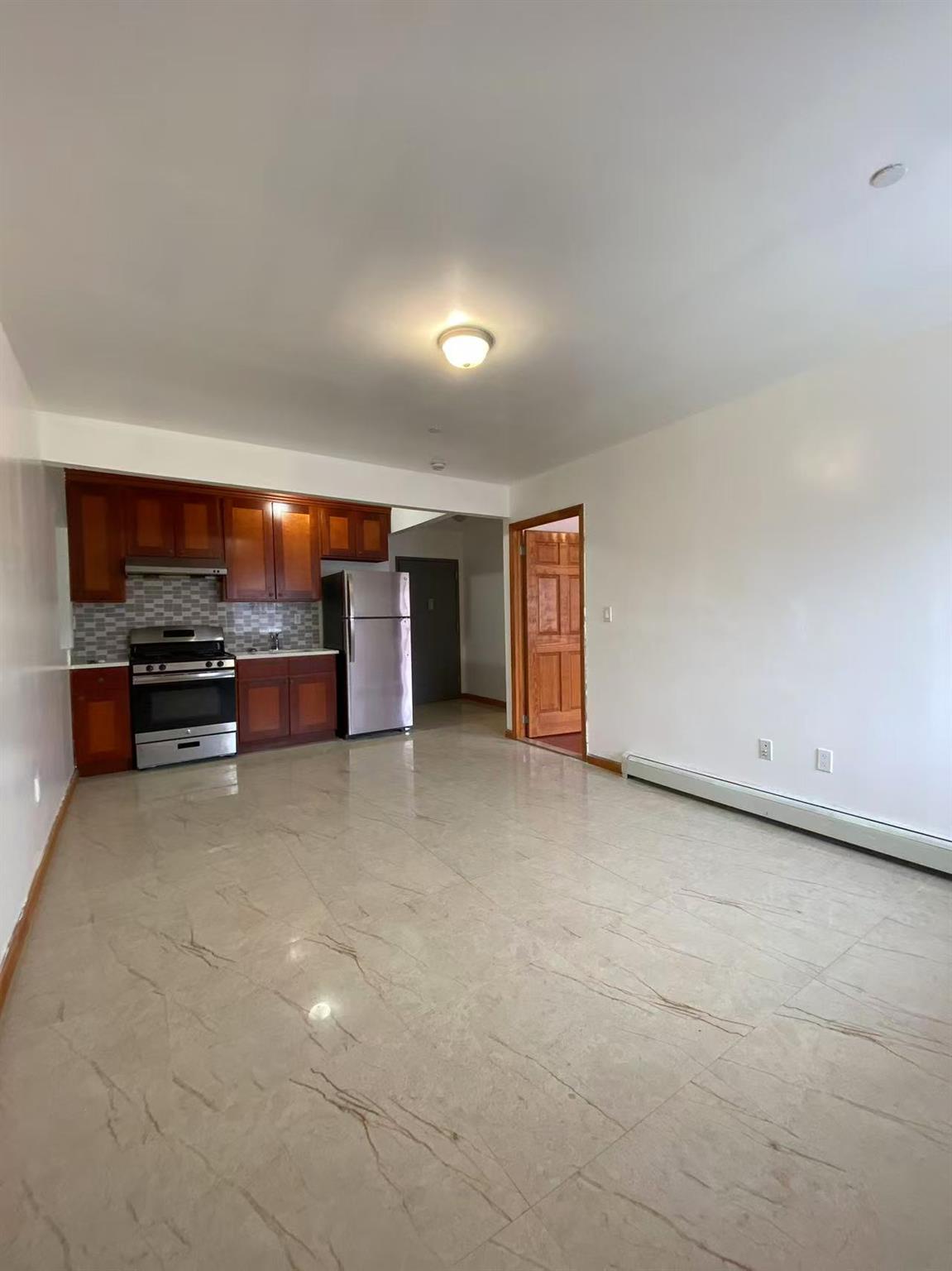 listing main picture