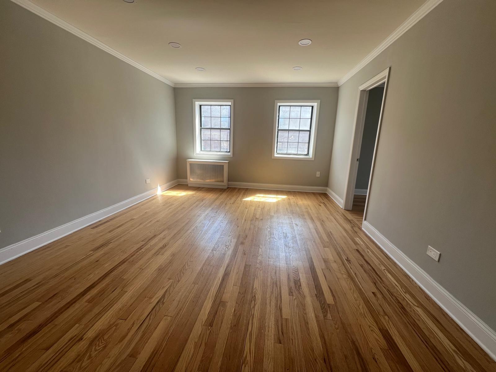 listing main picture