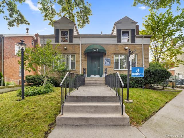 listing main picture