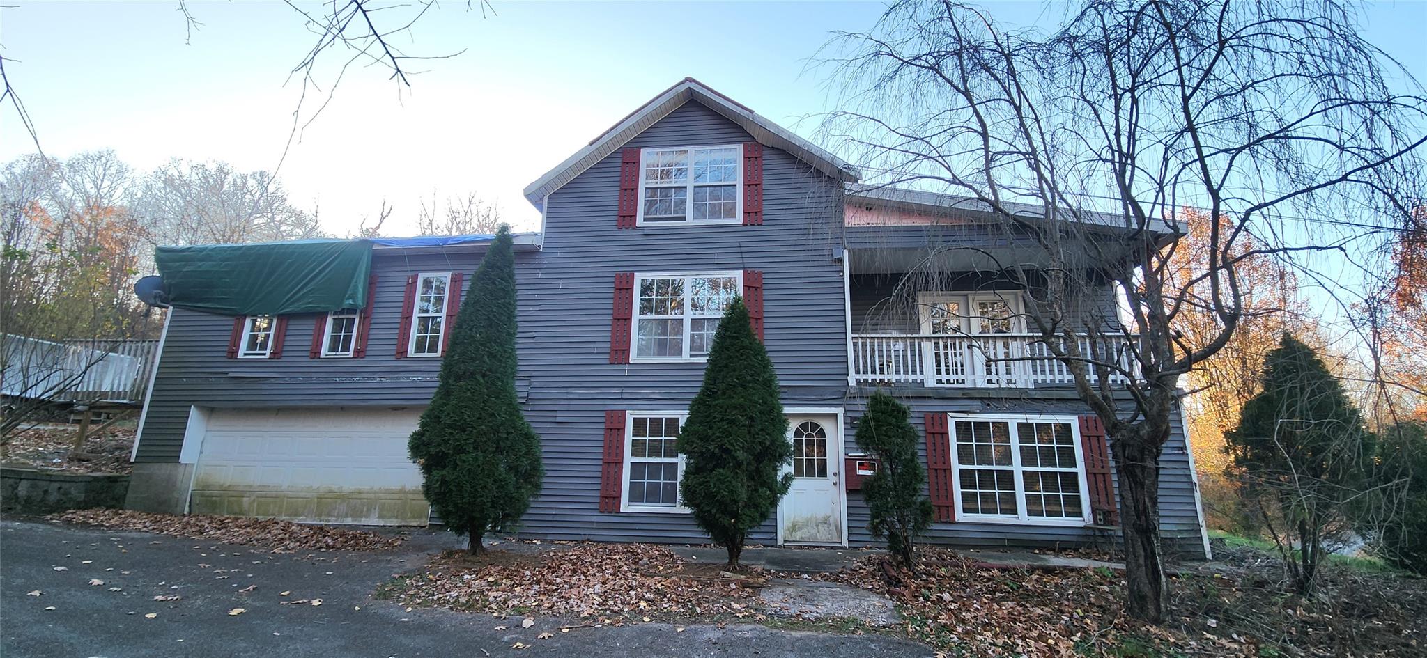 listing main picture