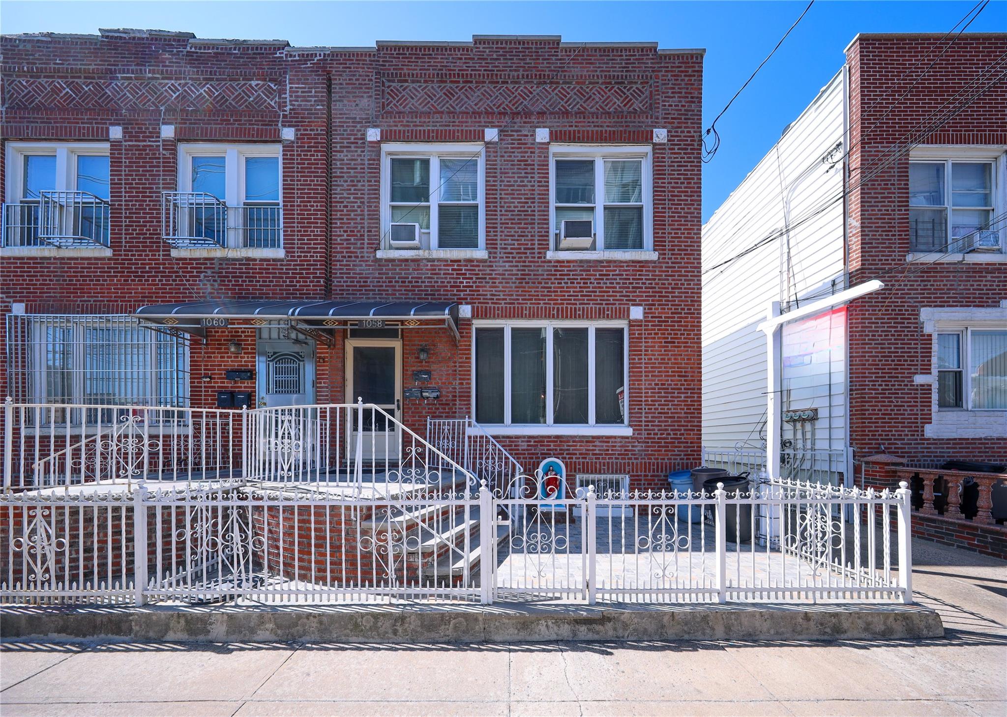 listing main picture