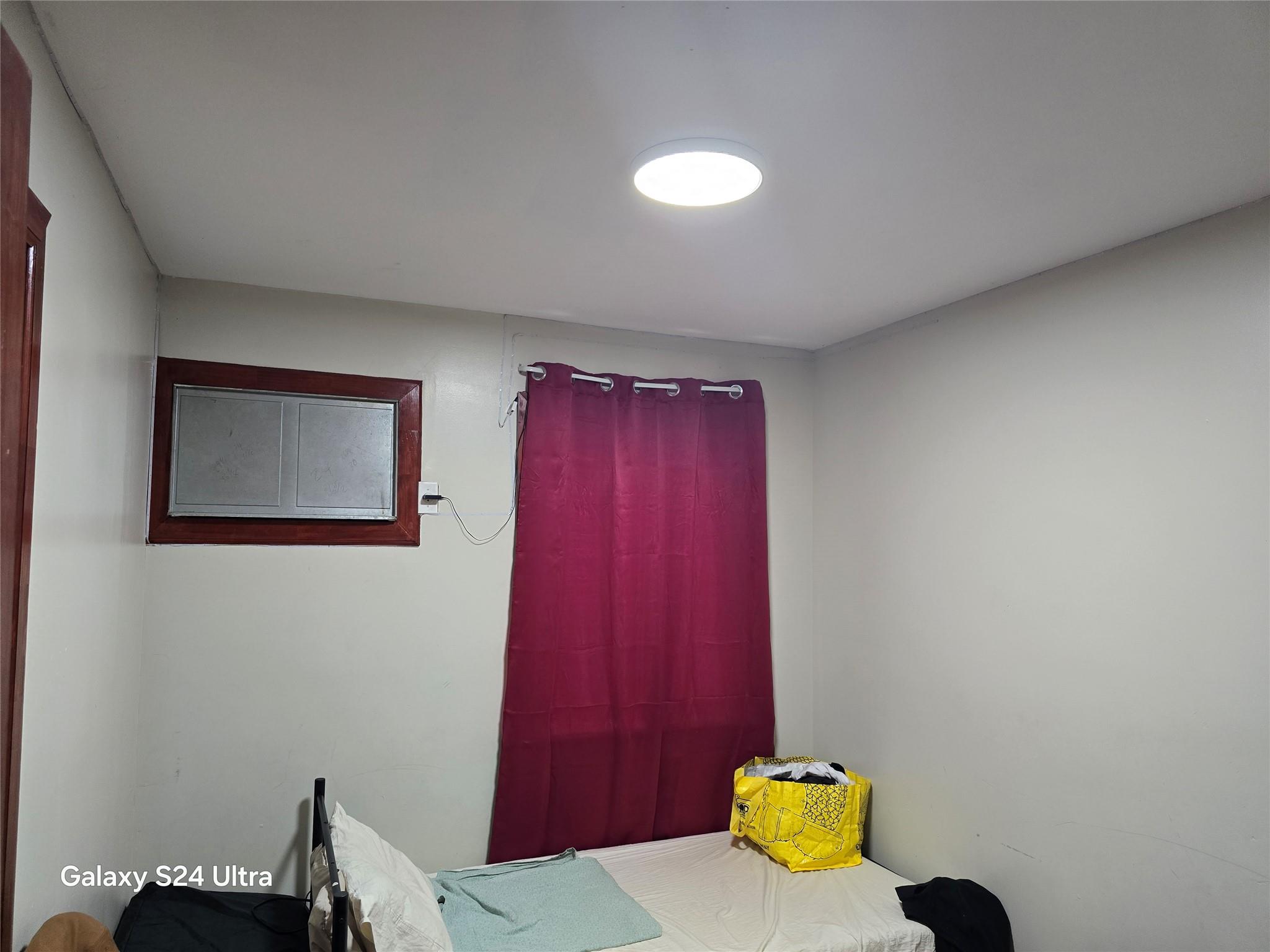 listing main picture