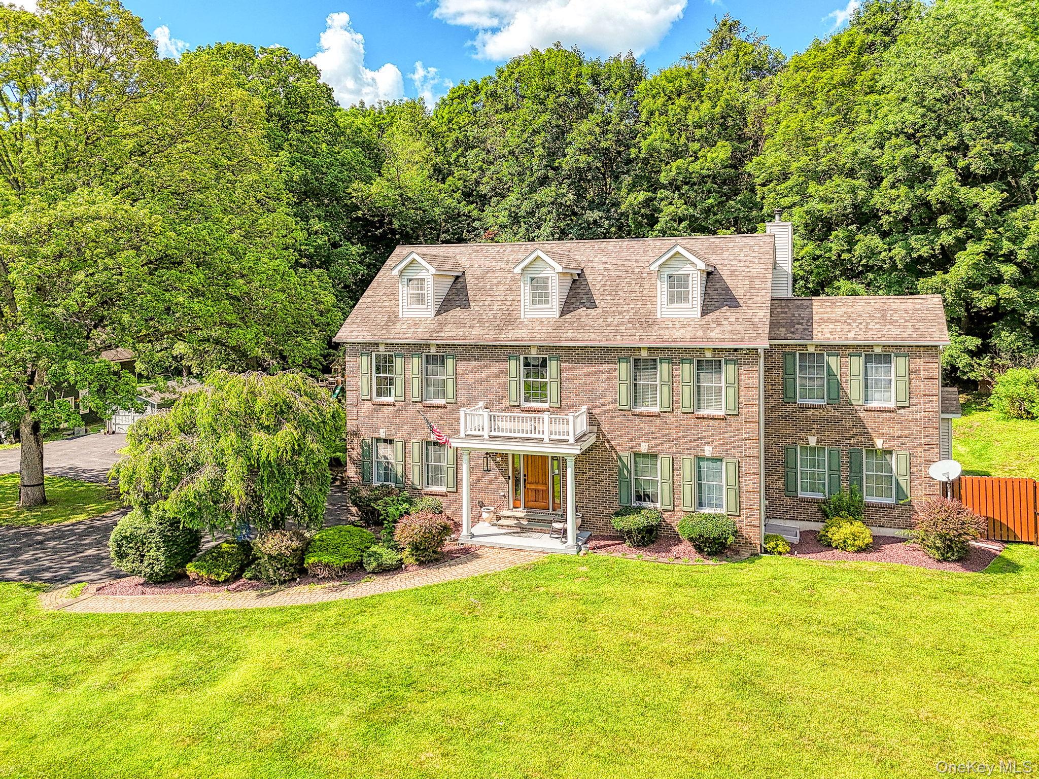 listing main picture