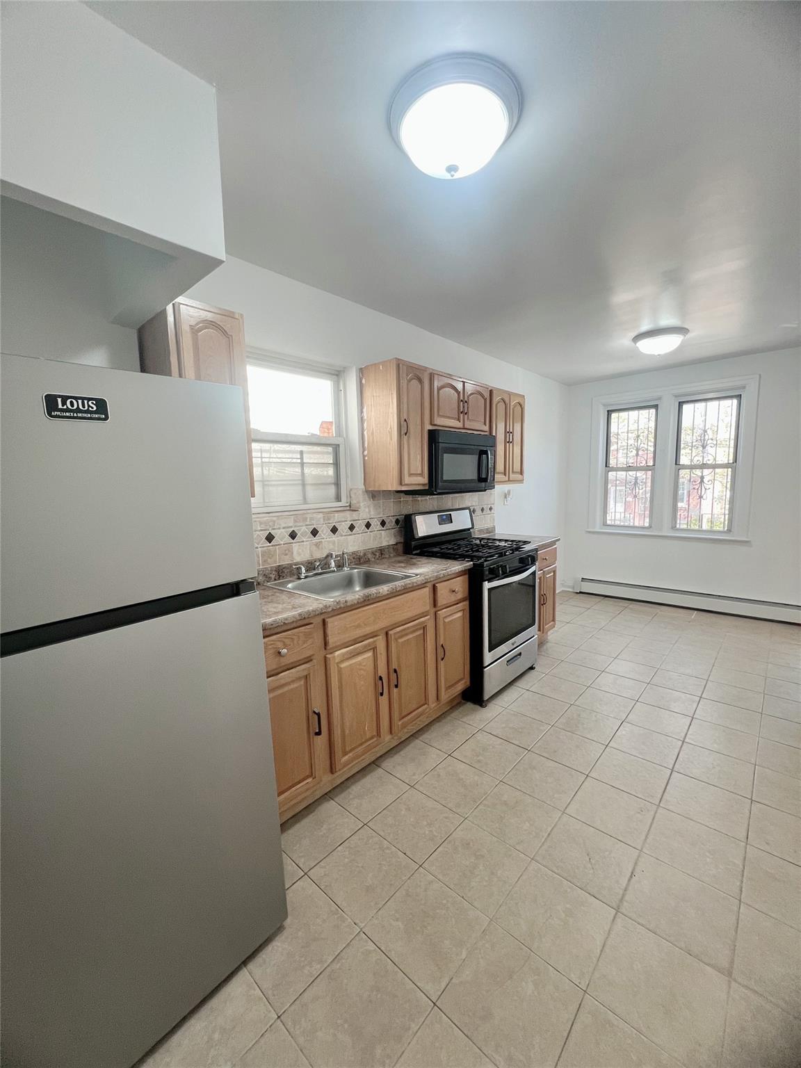 listing main picture