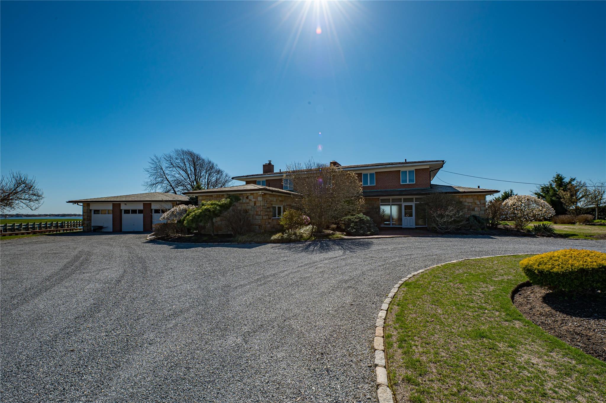 listing main picture